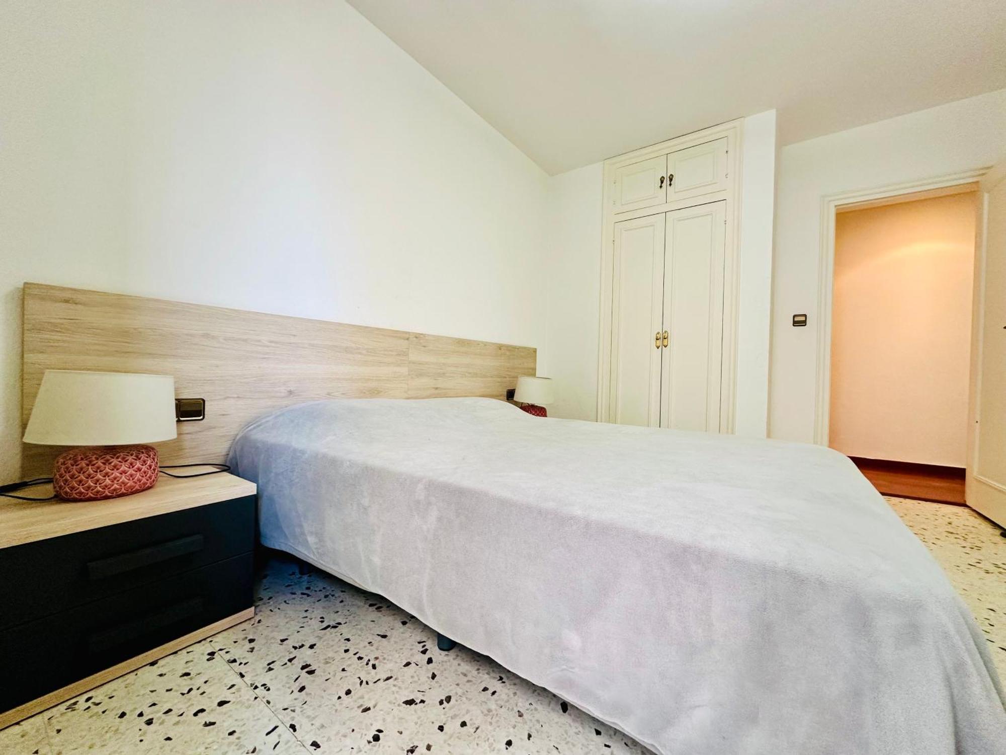 Global Immo 7006 Llotja 2 1-A Apartment Roses Bagian luar foto